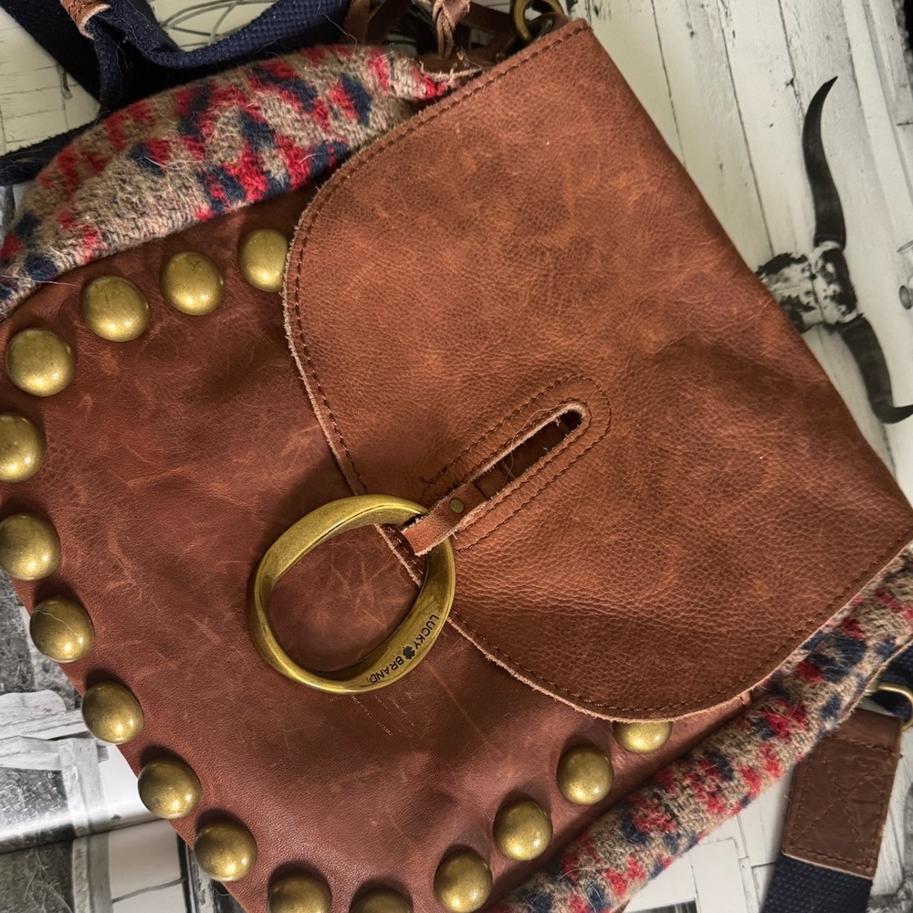 Lucky Brand Cognac leather and southwestern flannel print crossbody bag!